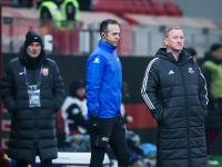 上海久事迎荷甲关键赛，赛后遗憾出局，球迷炸锅，年轻球员得到机会的简单介绍-爱游戏直播官网