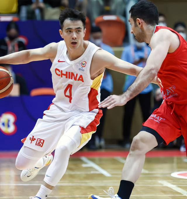 Ming新星战术调整表现突出，独行侠前途光明！(2024年nba独行侠阵容名单)