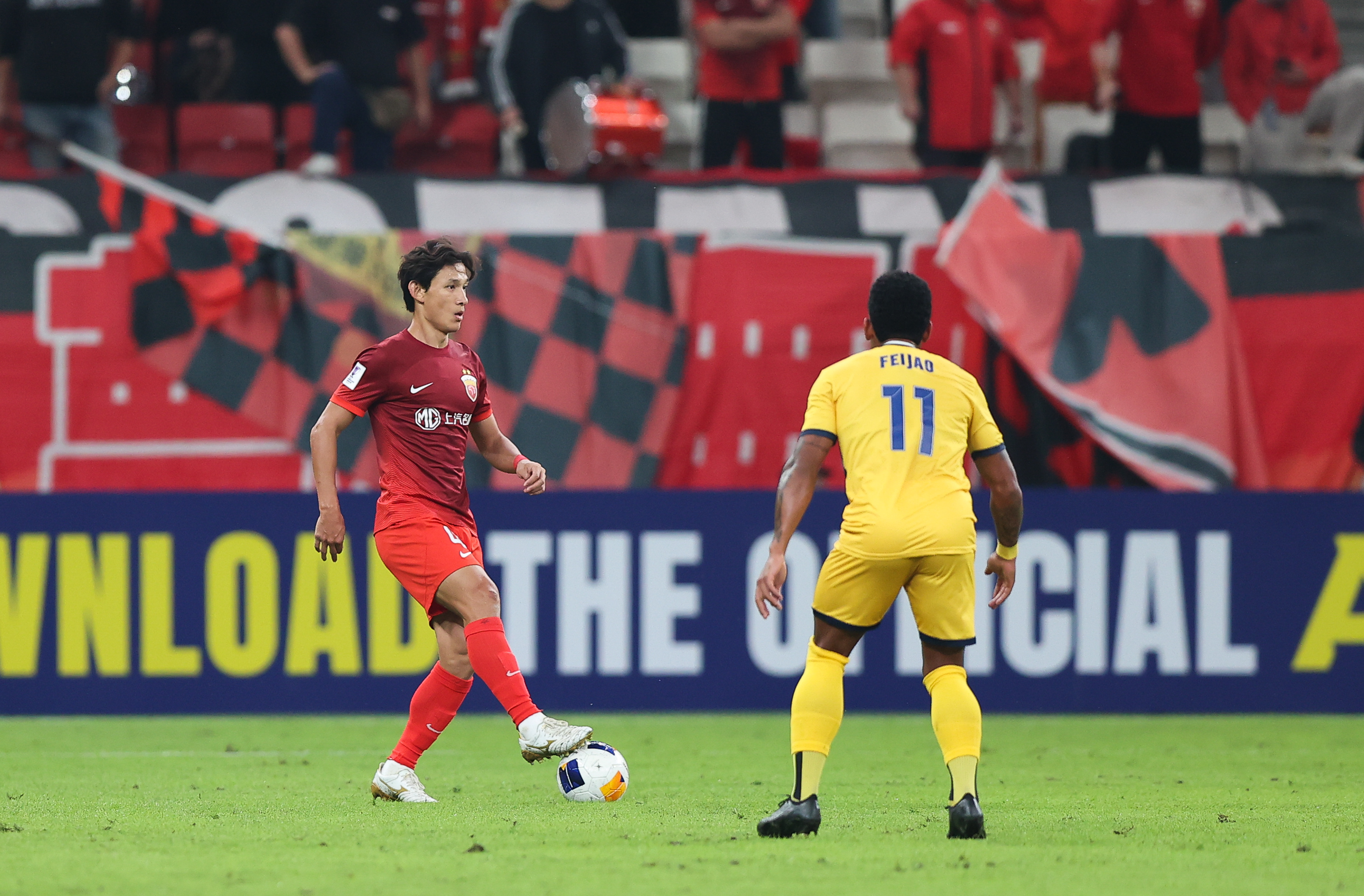  上海海港4比3山东泰山 