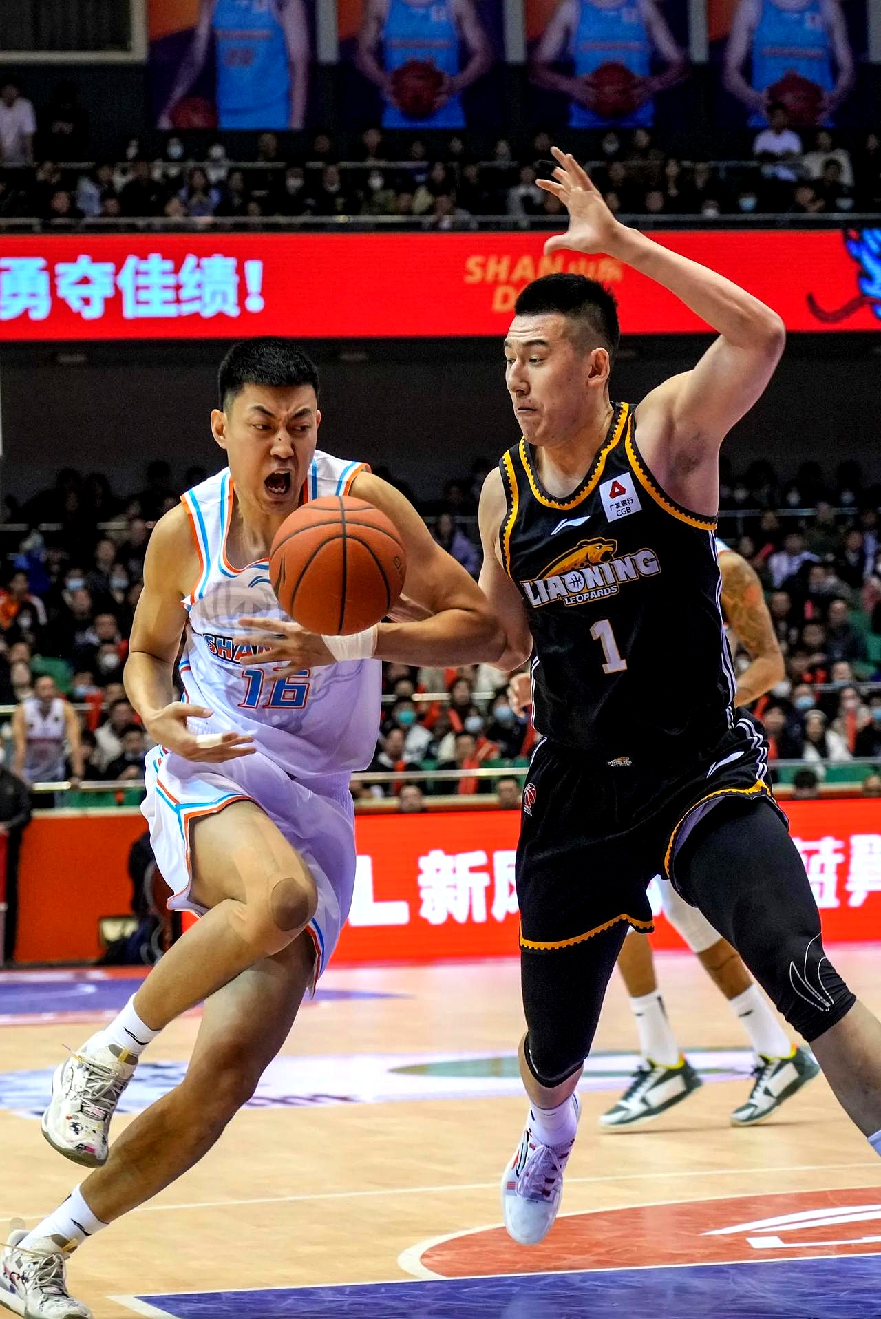 包含风云突变！山东男篮集结日造点机会，全明星赛版图或变，媒体盛赞，轮换策略成焦点的词条