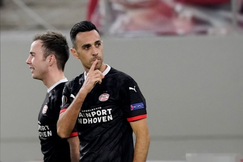 埃因霍温最新比赛消息