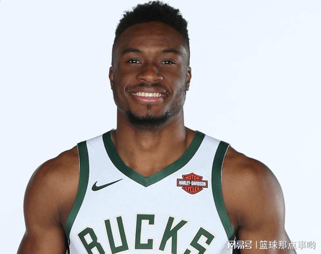 密尔沃基雄鹿内部会议纪要流出——今晨扳平良机；西甲使命明确；医务组通报恢复的简单介绍